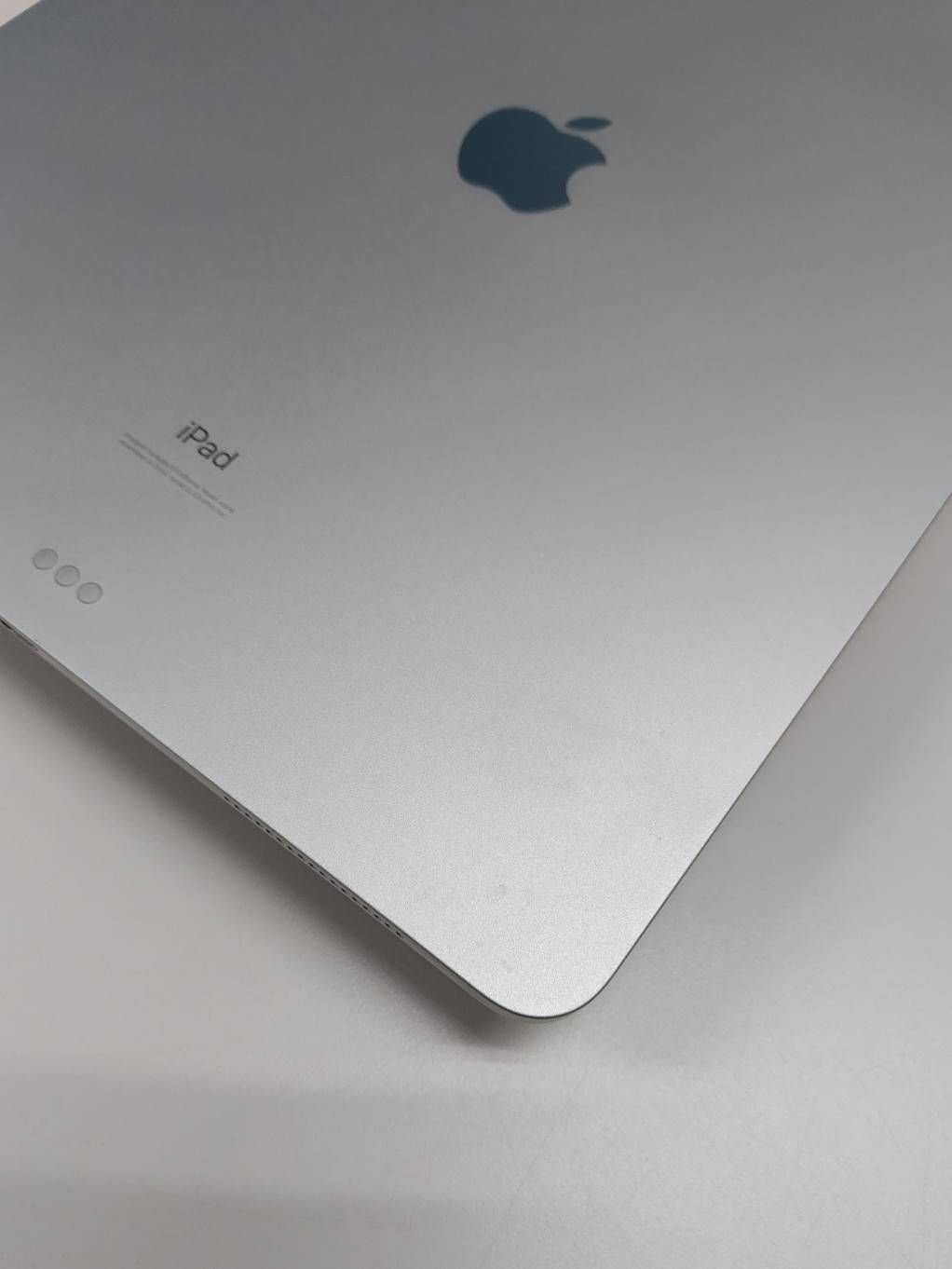 Wi-Fiモデル】Apple iPad Pro 12.9インチ 第3世代/64GB/A1876〈MTEM2J