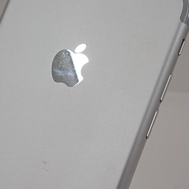 iPhone7 32GB ドコモ シルバー 送料無料 本体 c22989 - メルカリ