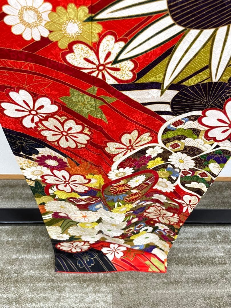 振袖 金駒 金彩 紋意匠 身丈162cm 撥水加工済 MO3972 - メルカリ