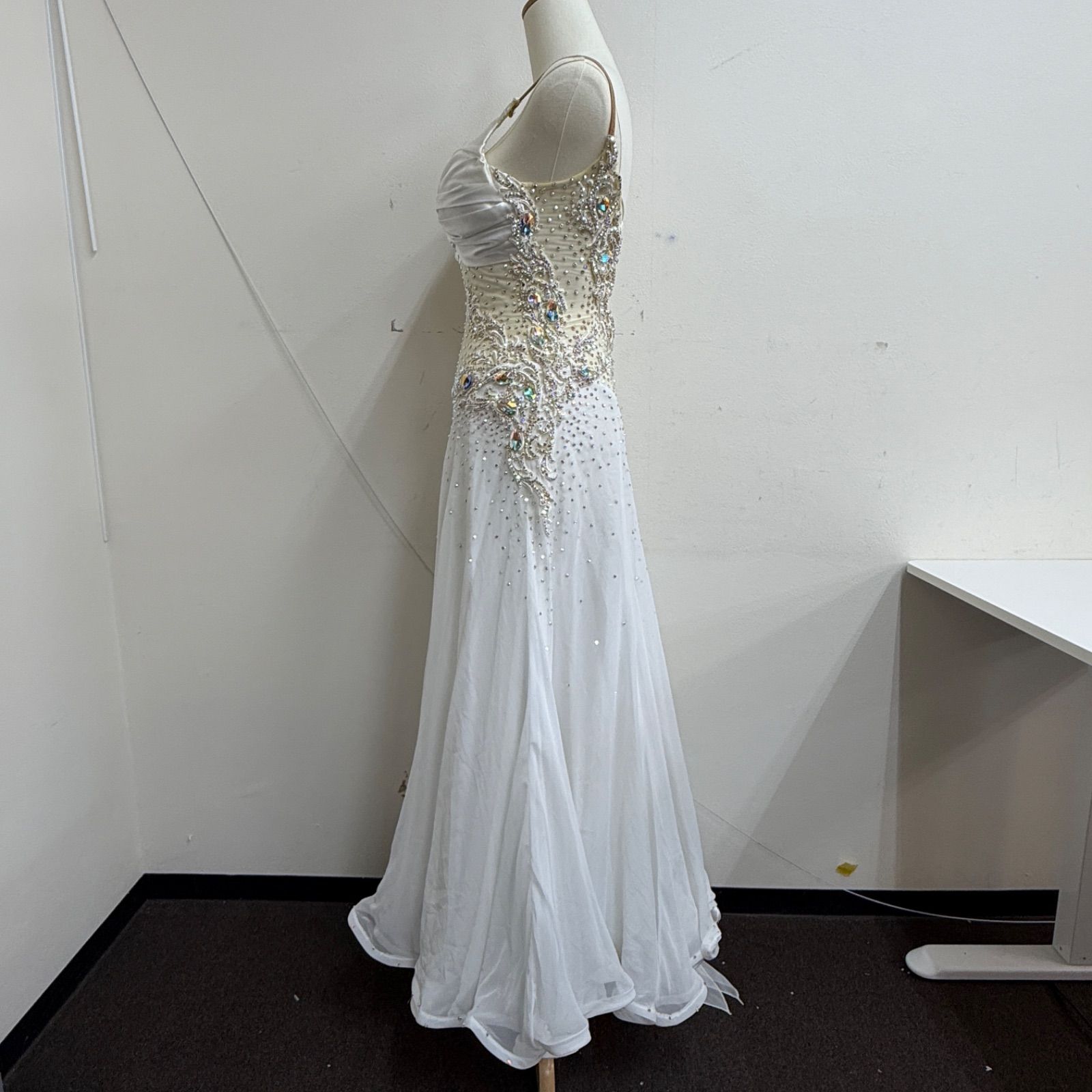 ATELIER HIROKO YAMAGUCHI社交ダンスドレス Lモダンドレス ATELIER HIROKO YAMAGUCHI】社交ダンス衣装 ドレス ワンピース 白