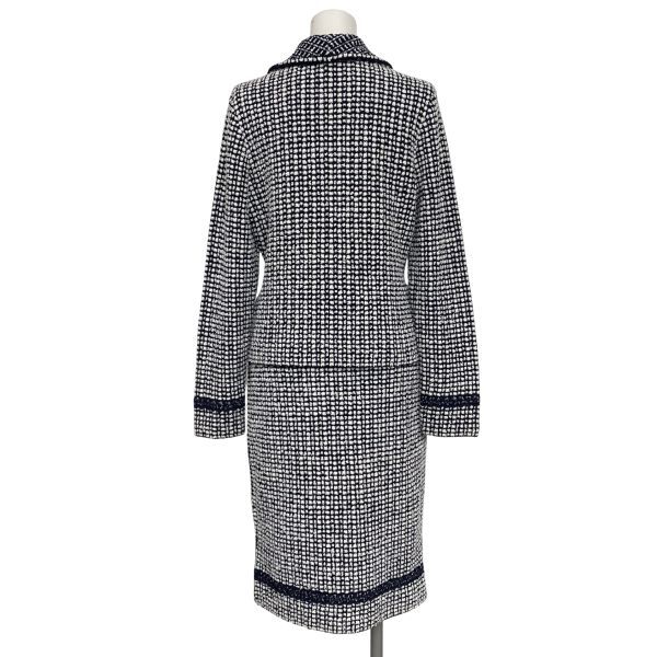 https://assets.mercari-shops-static.com/-/large/plain/2JXto2RhFCTD6xuhaPpiJX.jpg@jpg