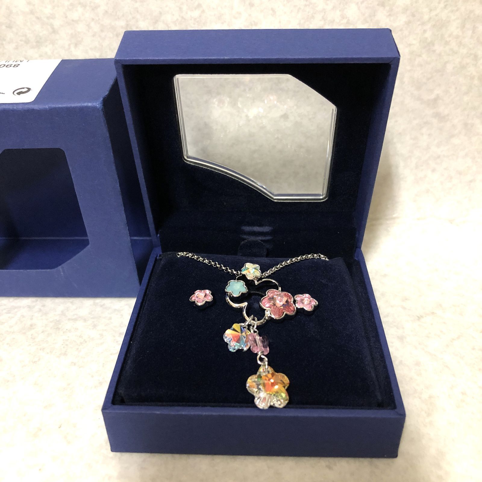 D1754 Swarovski スワロフスキー フラワーモチーフ ネックレス