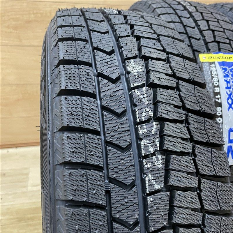 60 プリウス 等 2025年製 新品 ダンロップ WM02 195/60R17 アクセル