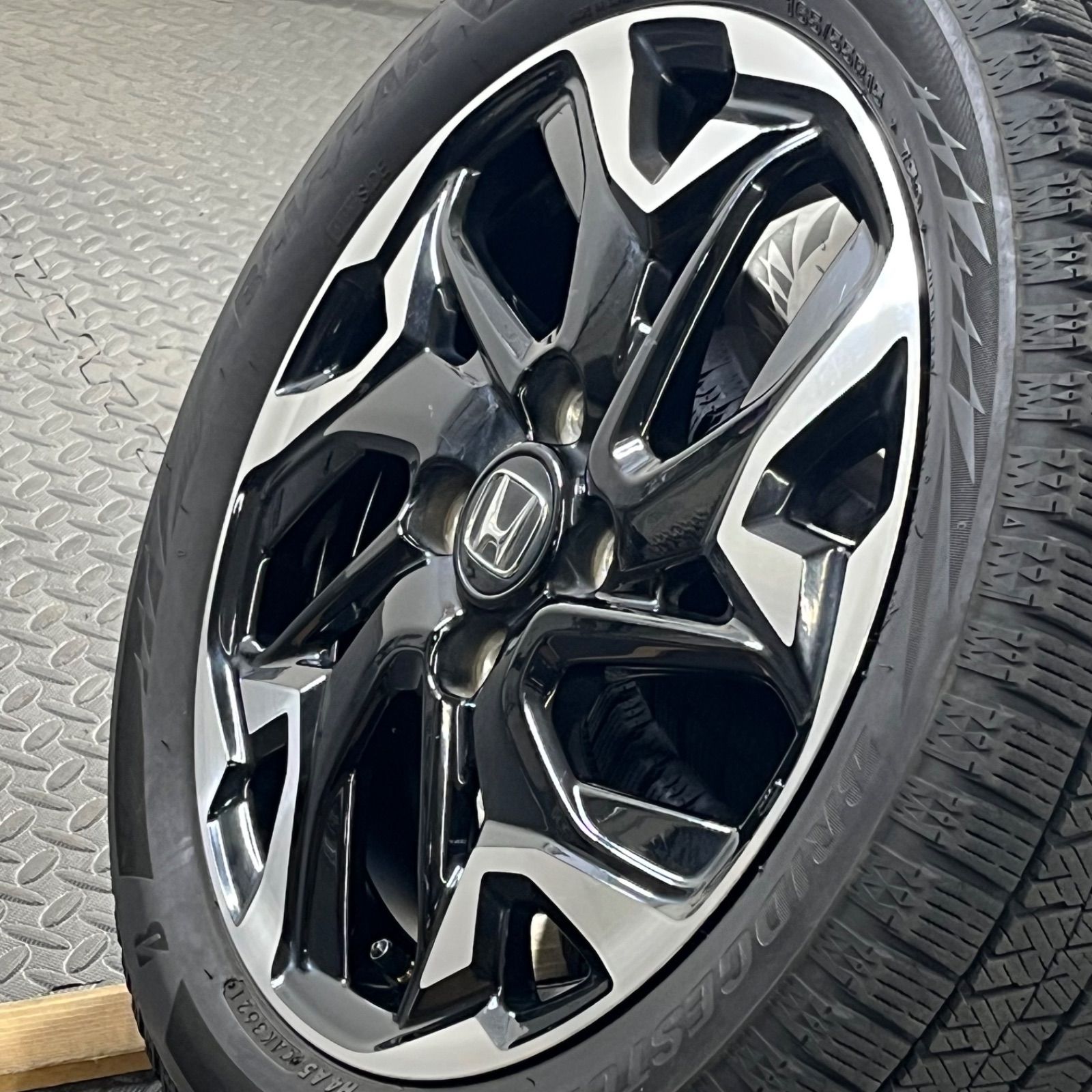 21年製 165/55R15 ブリヂストン ブリザックVRX2 ホンダ純正アルミ JF3