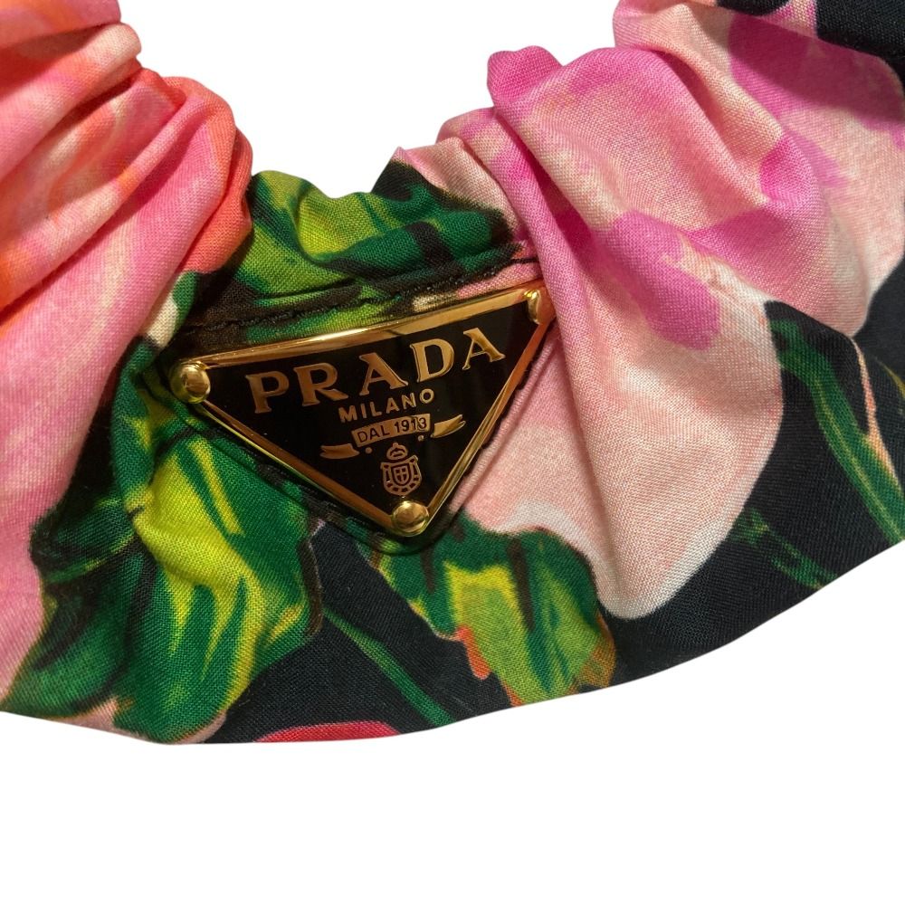 PRADA プラダ Re-Nylon トライアングルプレート フラワープリント