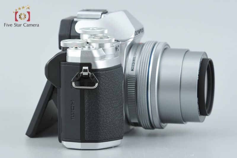 中古】OLYMPUS オリンパス OM-D E-M10 Mark III シルバー + M.ZUIKO
