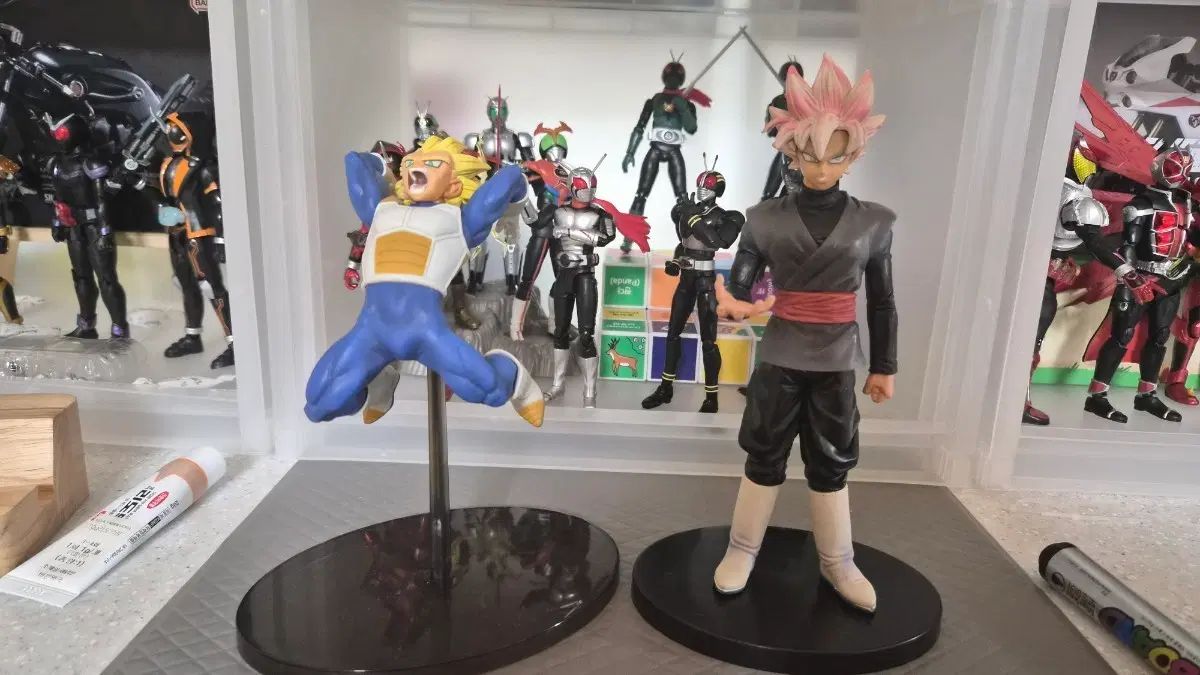 ドラゴンボール フィギュア 孫悟空 ブラック / ベジータ