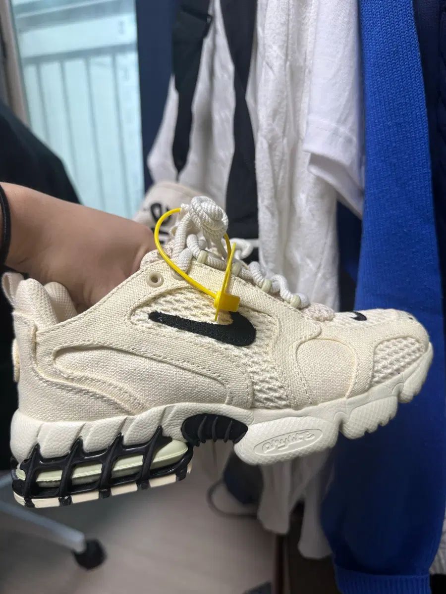 ナイキ×ステューシー スニーカー