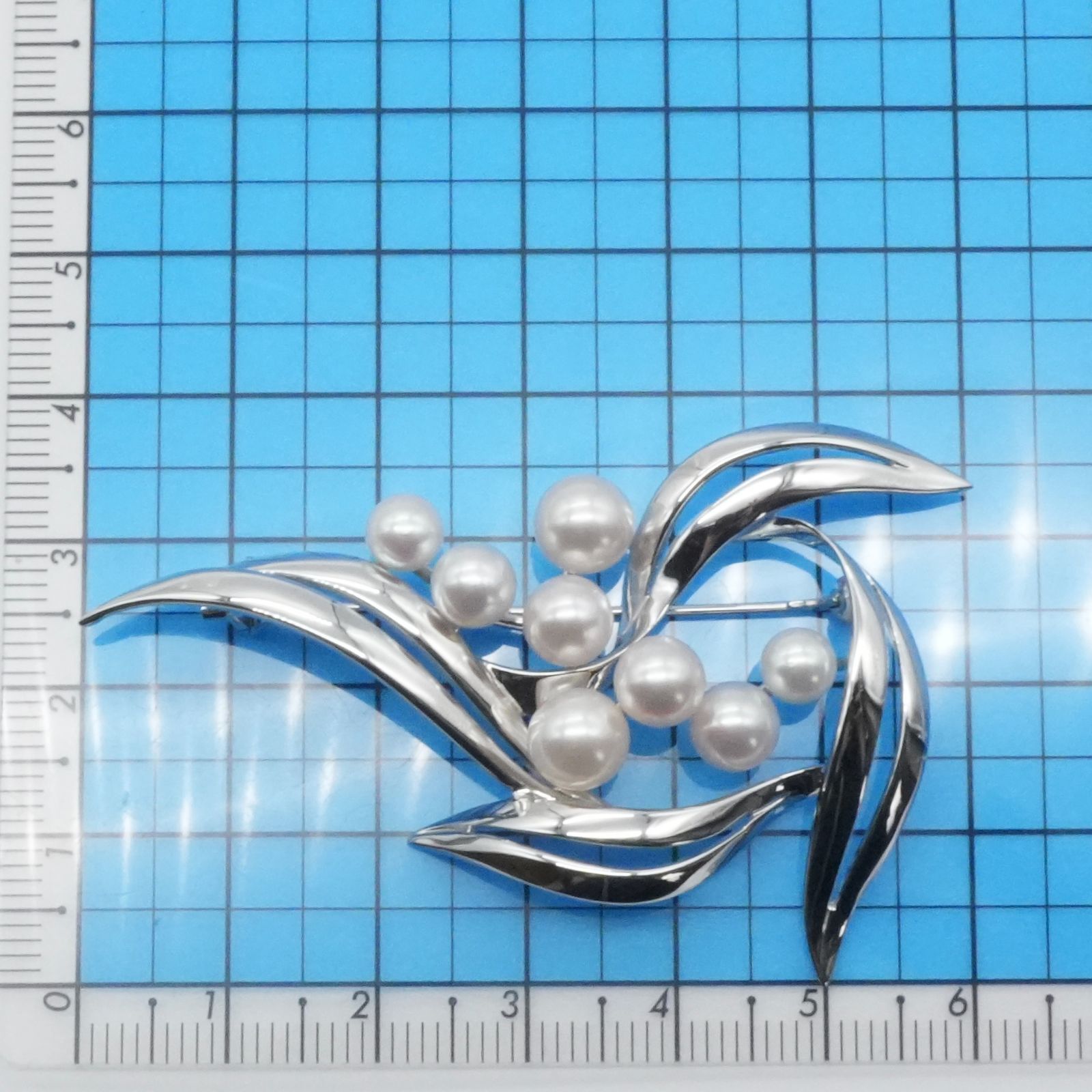 ミキモト⭐︎ブローチ 美品 ミキモト 8珠 ウェーブ ブローチ MIKIMOTO /26-2232 - メルカリ