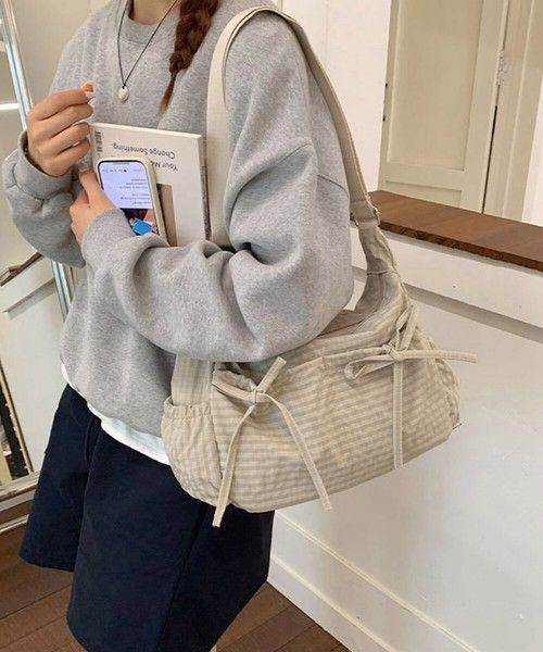 https://assets.mercari-shops-static.com/-/large/plain/2JXu6Xz3XJiX8Qgq3JcwAW.jpg@jpg
