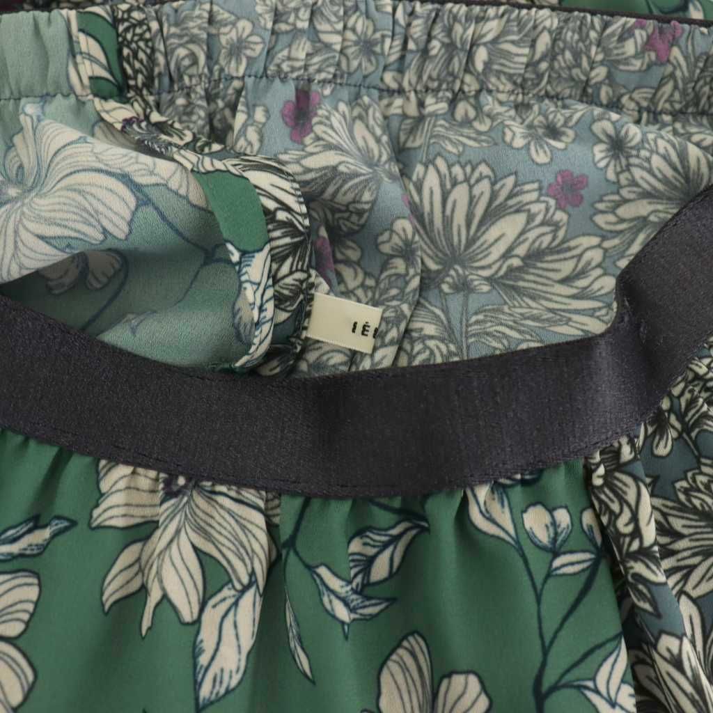 https://assets.mercari-shops-static.com/-/large/plain/2JXu6eDu9iKVSygkwhhLKs.jpg@jpg