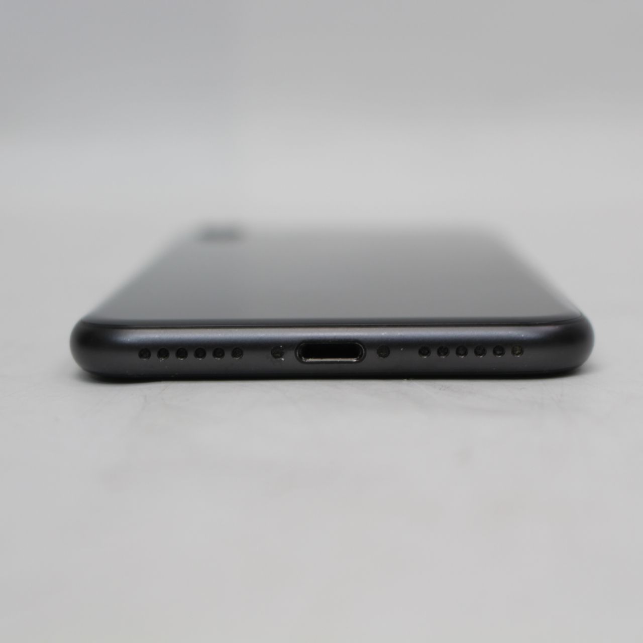 iPhone 8 64GB スペースグレイ SIMフリー 傷や汚れあり - メルカリ