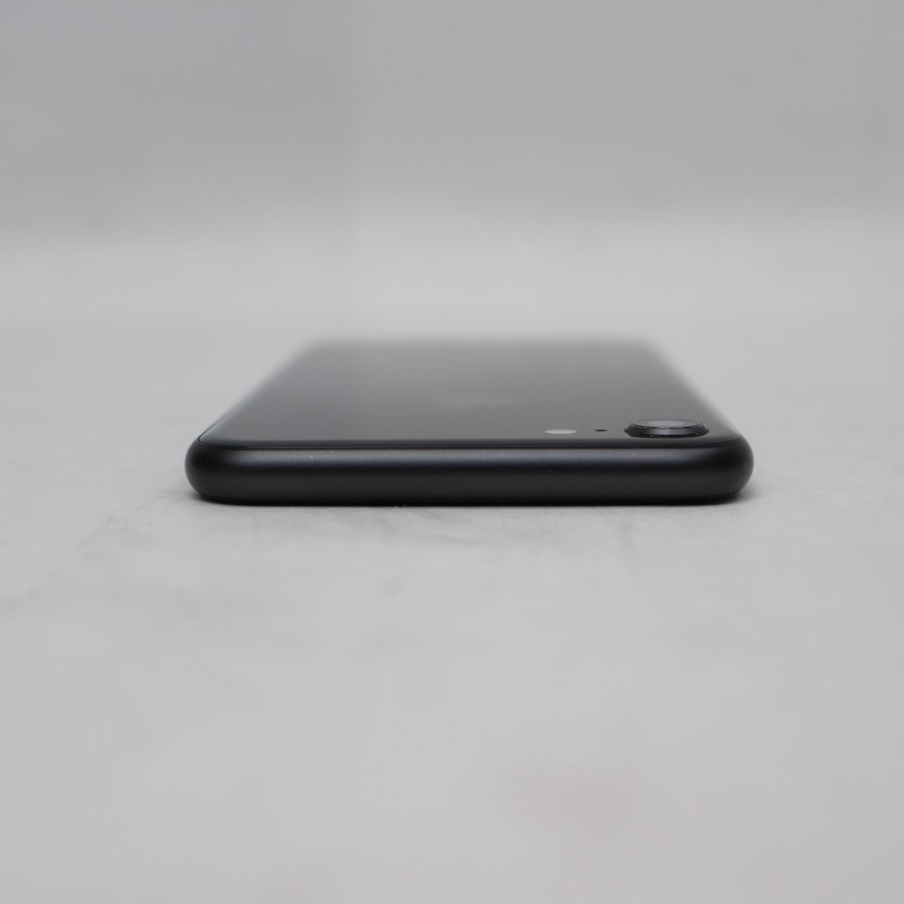 iPhone 8 64GB スペースグレイ SIMフリー 傷や汚れあり - メルカリ