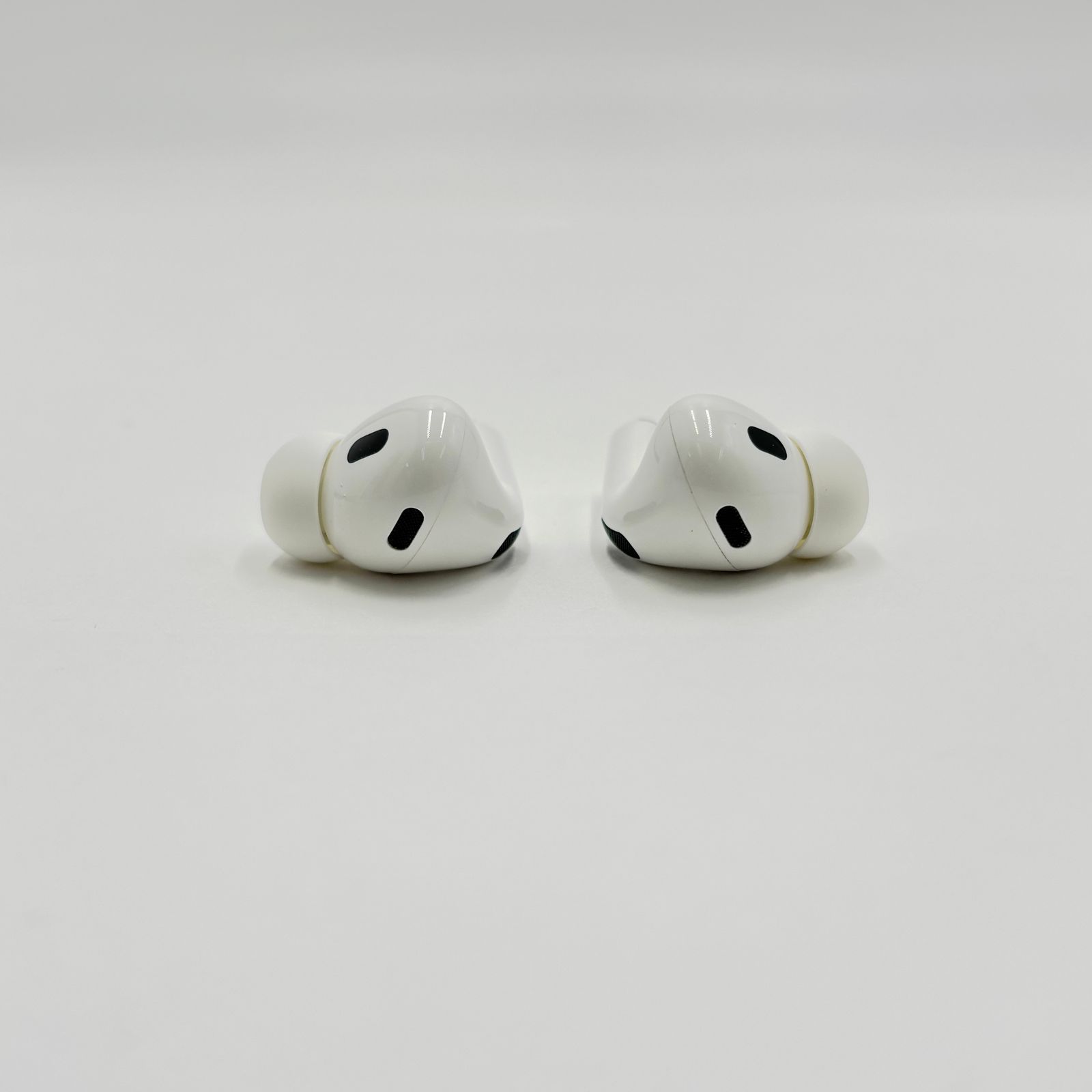 AirPods Pro 第2世代 Lightning ワイヤレスイヤホン Apple【C9185-C