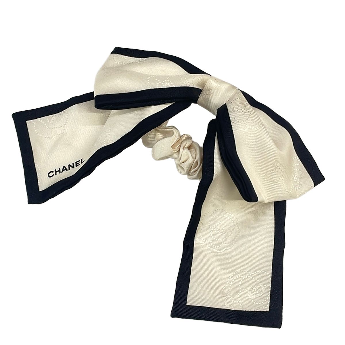 CHANEL(シャネル) シュシュ美品 - アイボリー×黒 リボン - メルカリ