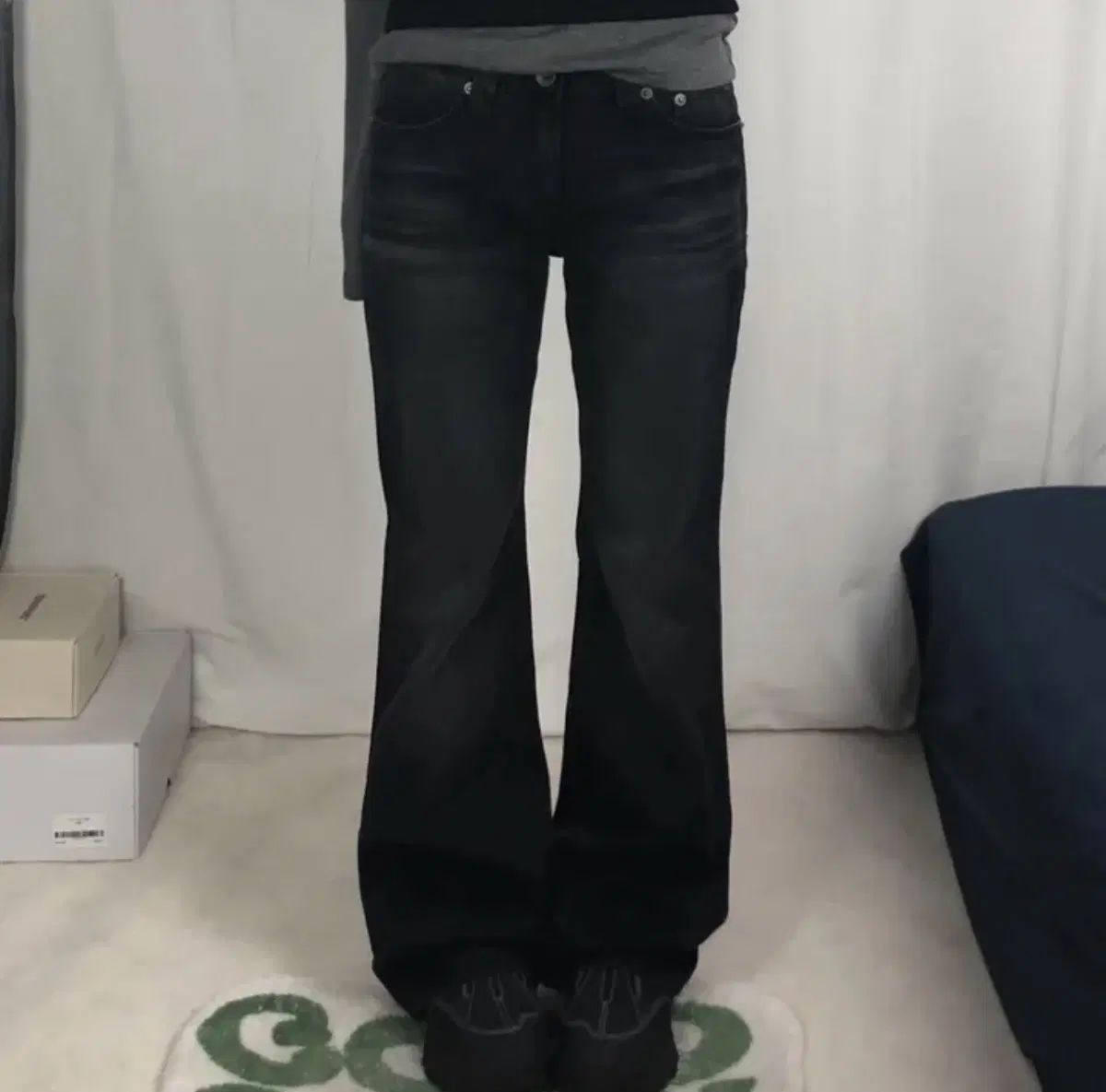 ootj キャット ウォッシュ ブラック セミ ブーツカット デニムパンツ