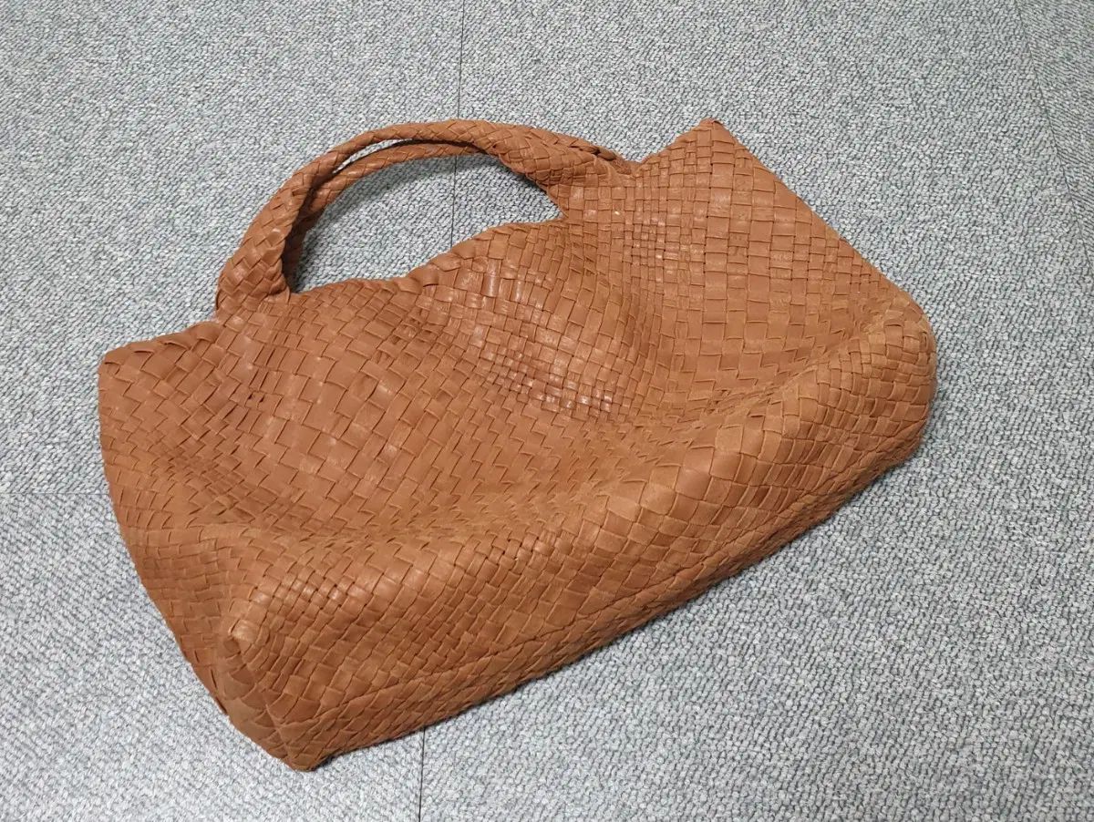 パロルニ イタリア 製糸編み トートバッグ 出品 22,159円