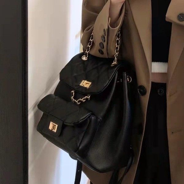 https://assets.mercari-shops-static.com/-/large/plain/2JXv2zMo9yKqbybCkRecFh.jpg@jpg
