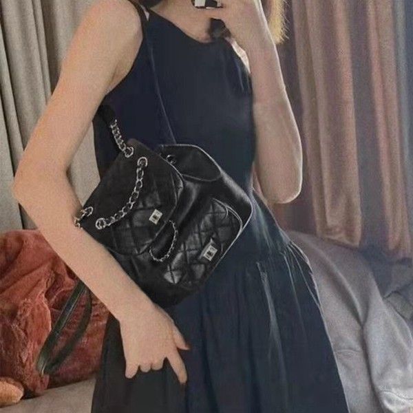 https://assets.mercari-shops-static.com/-/large/plain/2JXv2zNNRtSNTTePDyasco.jpg@jpg