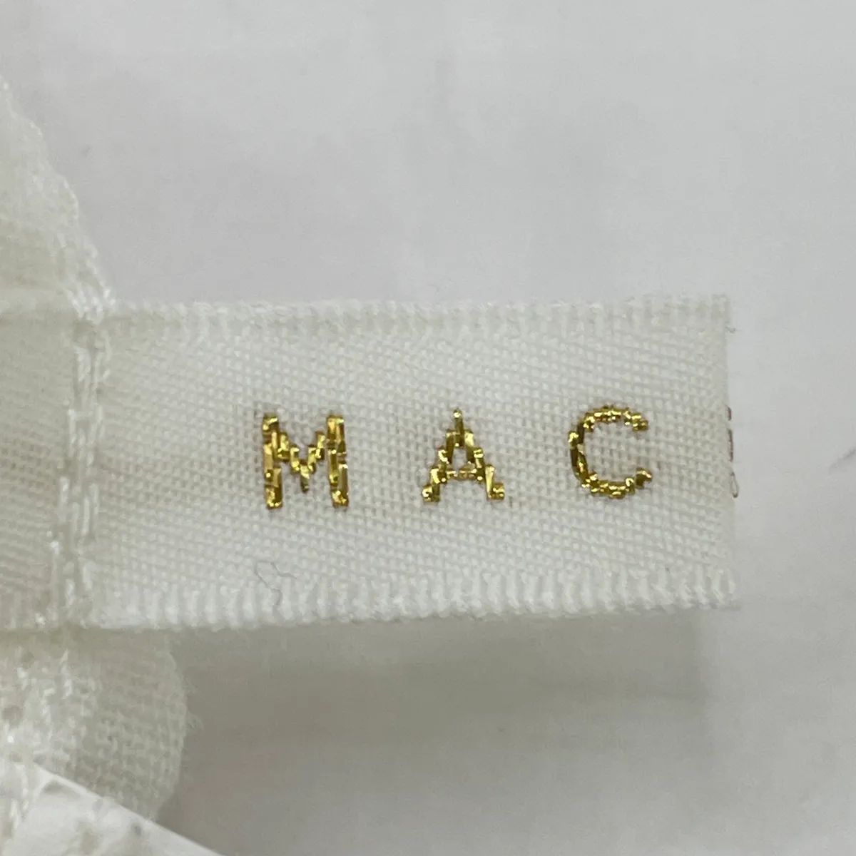 https://assets.mercari-shops-static.com/-/large/plain/2JXvJyWvhXXVw8mosvVYuS.jpg@jpg