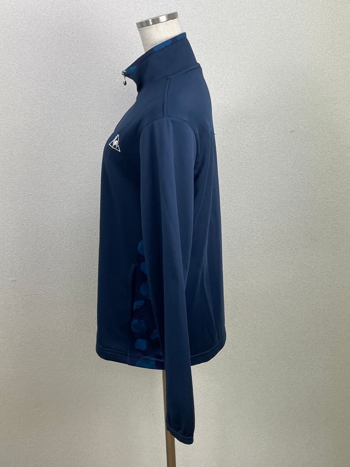 https://assets.mercari-shops-static.com/-/large/plain/2JXvJymsbN5hYp2dBdVLfc.jpg@jpg
