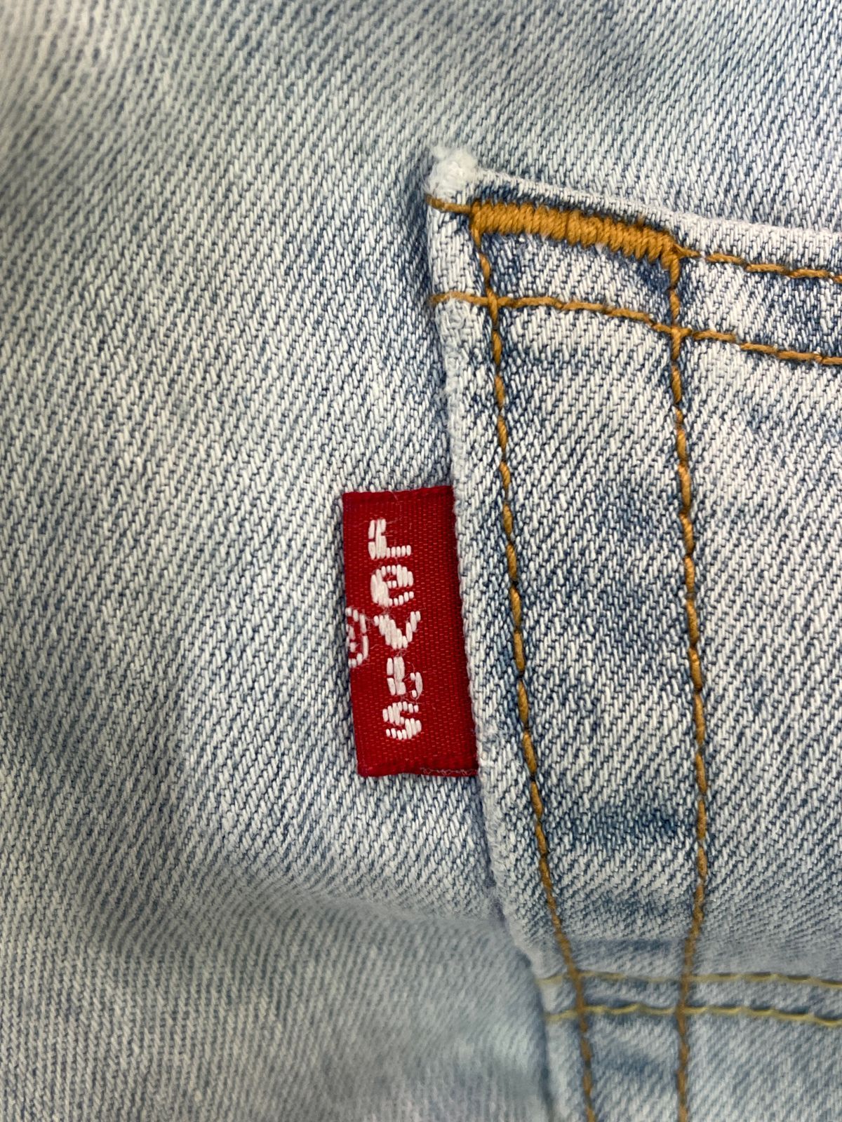 https://assets.mercari-shops-static.com/-/large/plain/2JXvJynujuY88M2HHGFJQH.jpg@jpg