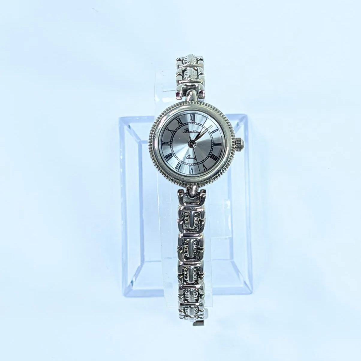 https://assets.mercari-shops-static.com/-/large/plain/2JXvNvnd42w5KPsWXprhro.jpg@jpg