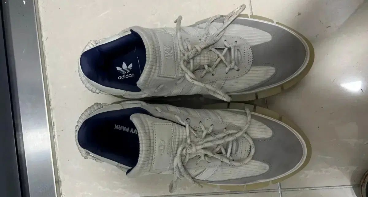 アディダス IVYPARK 270 7,837円