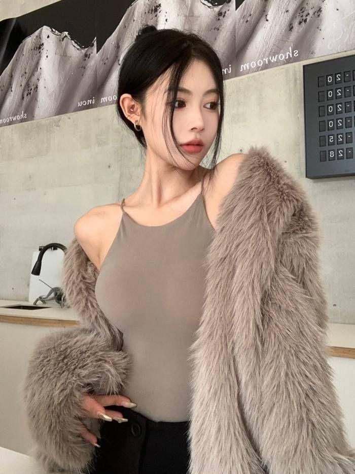 https://assets.mercari-shops-static.com/-/large/plain/2JXvqYCeSiwSHHyMHesZKC.jpg@jpg