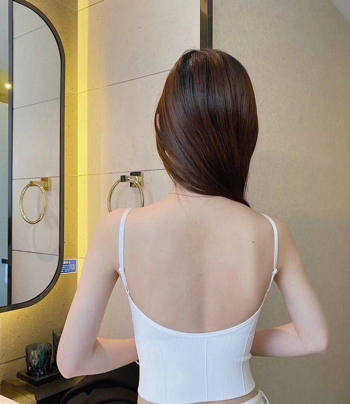 https://assets.mercari-shops-static.com/-/large/plain/2JXvqa6LfxLAkDxtus2Esr.jpg@jpg