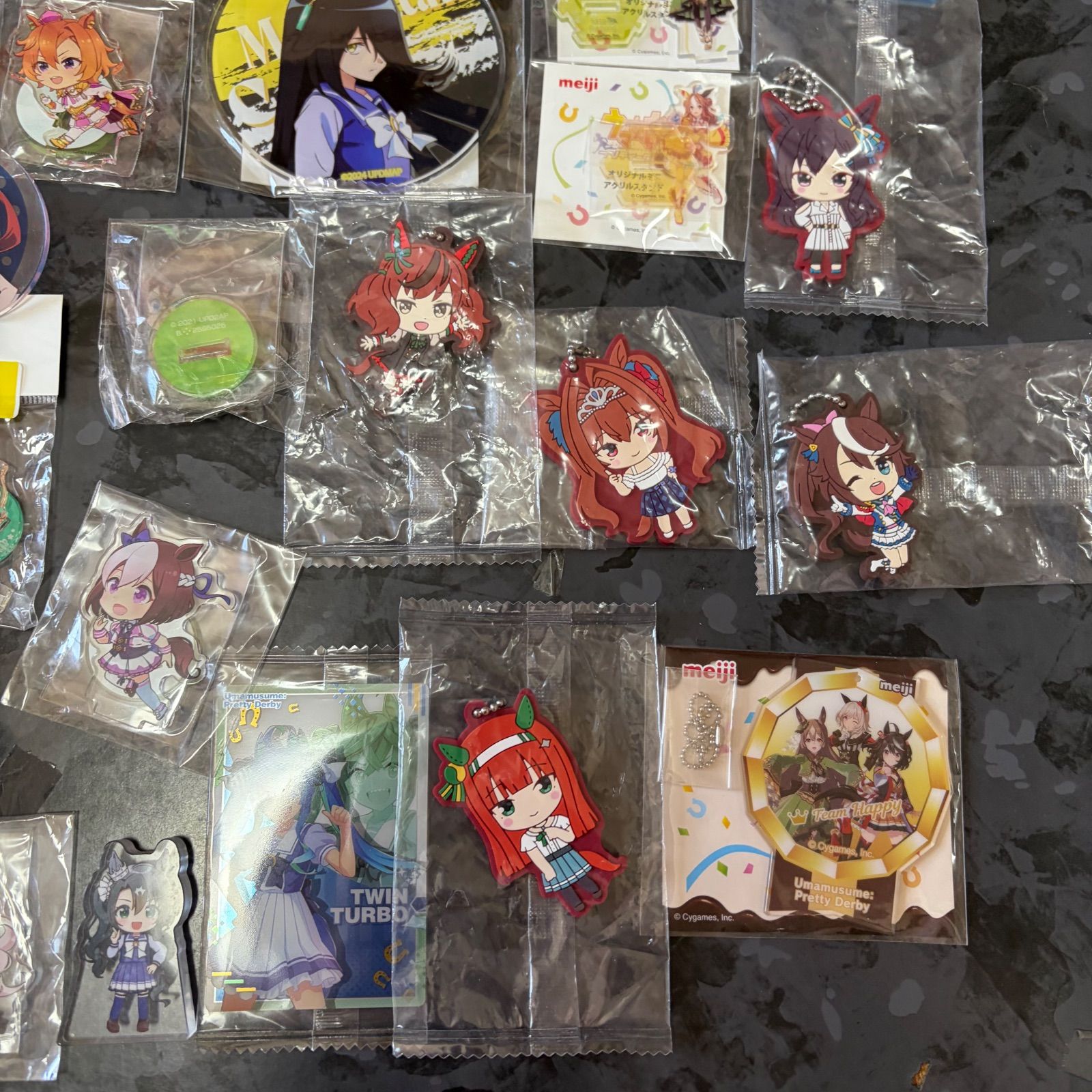 ウマ娘 まとめ売り 缶バッジ アクリルスタンド No.394 - メルカリ