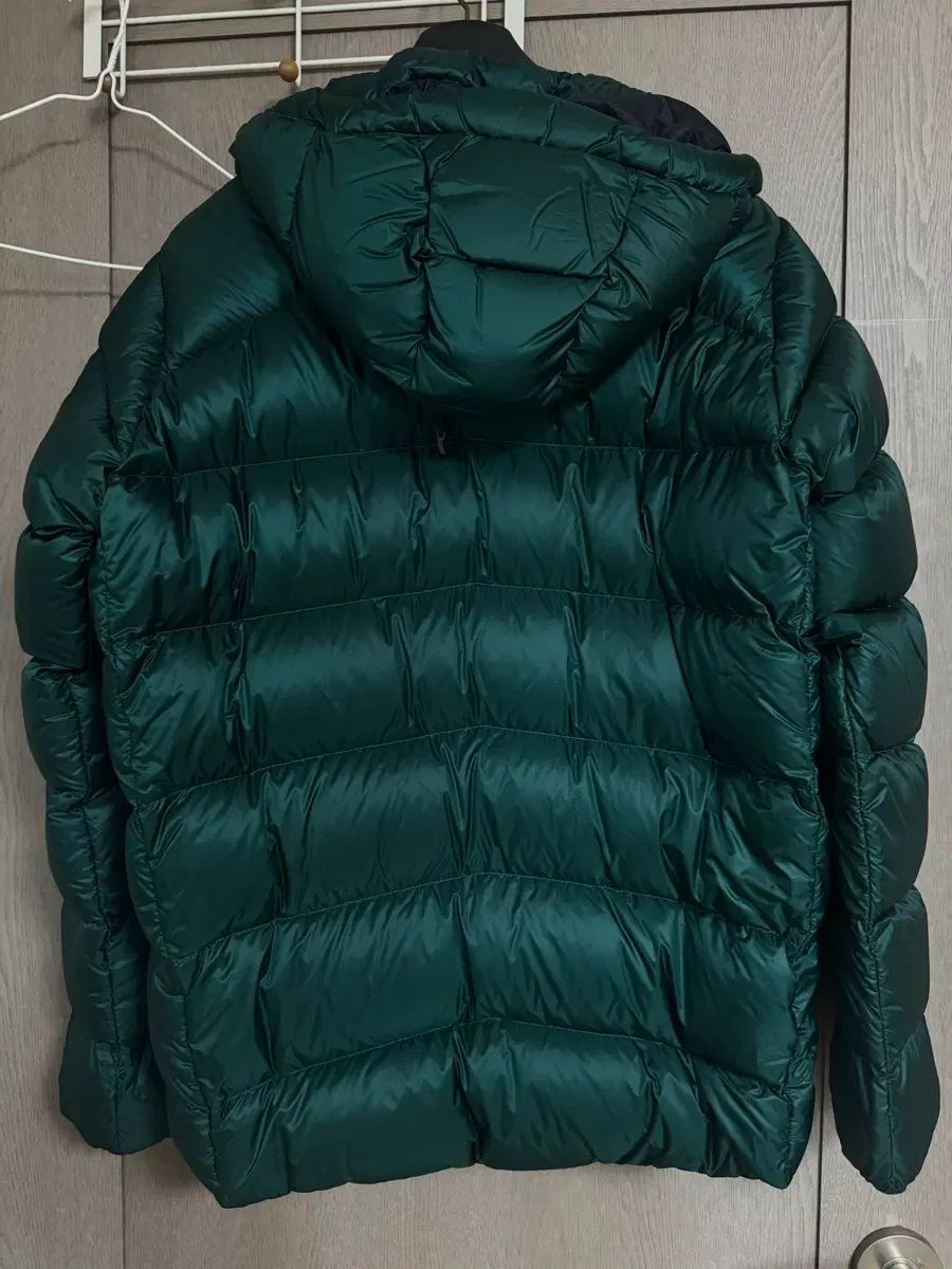 https://assets.mercari-shops-static.com/-/large/plain/2JXw2jobztstvPotonCcQR.webp@jpg