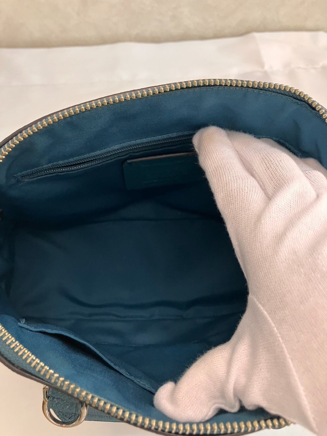 https://assets.mercari-shops-static.com/-/large/plain/2JXw4trWgZSnCPE8TW4p7k.jpg@jpg