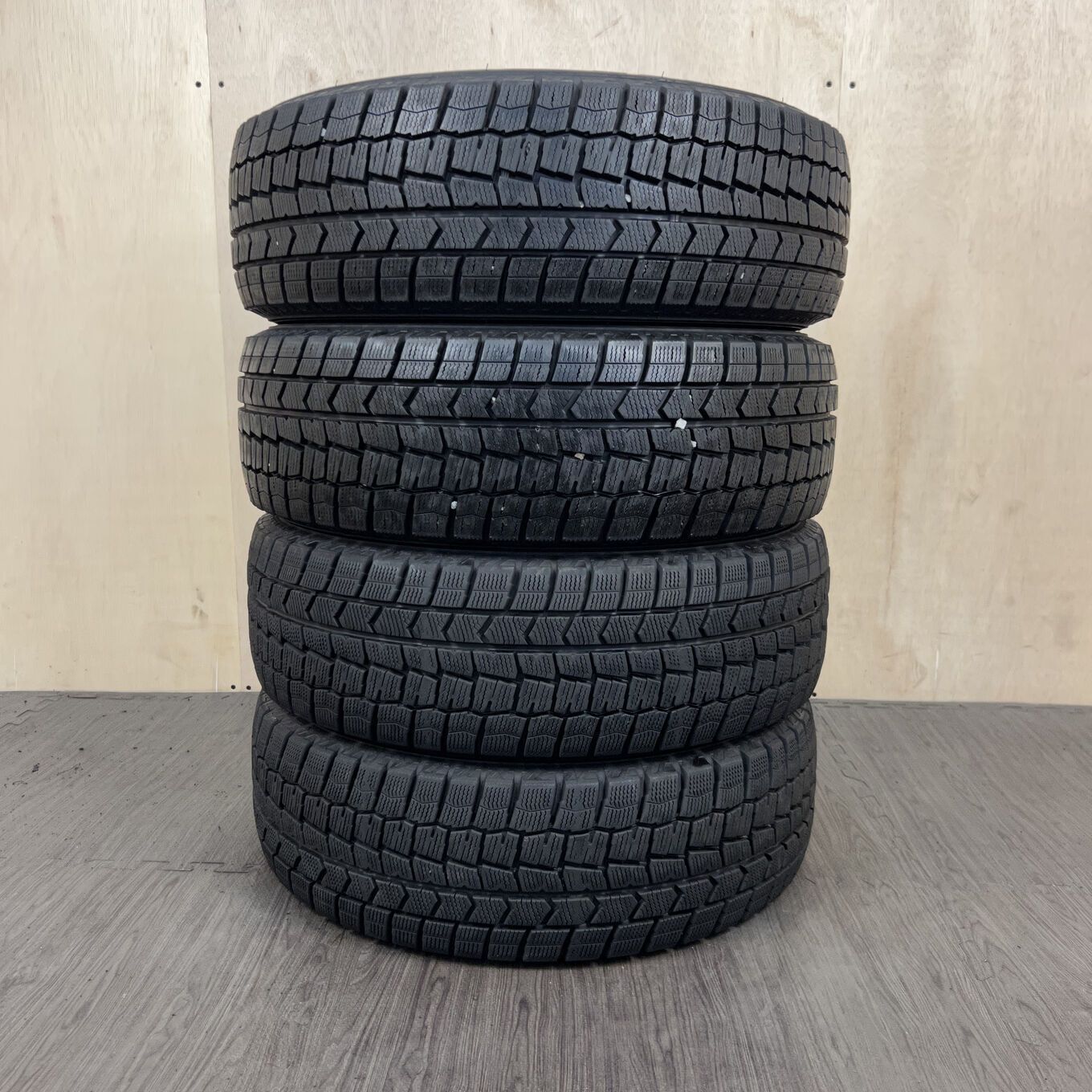 WINTER MAXX WM02 195/65R15 中古4本セット タイヤのみ]スタッドレスタイヤ 195/65R15 DUNLOP WINTER MAXX WM02 4