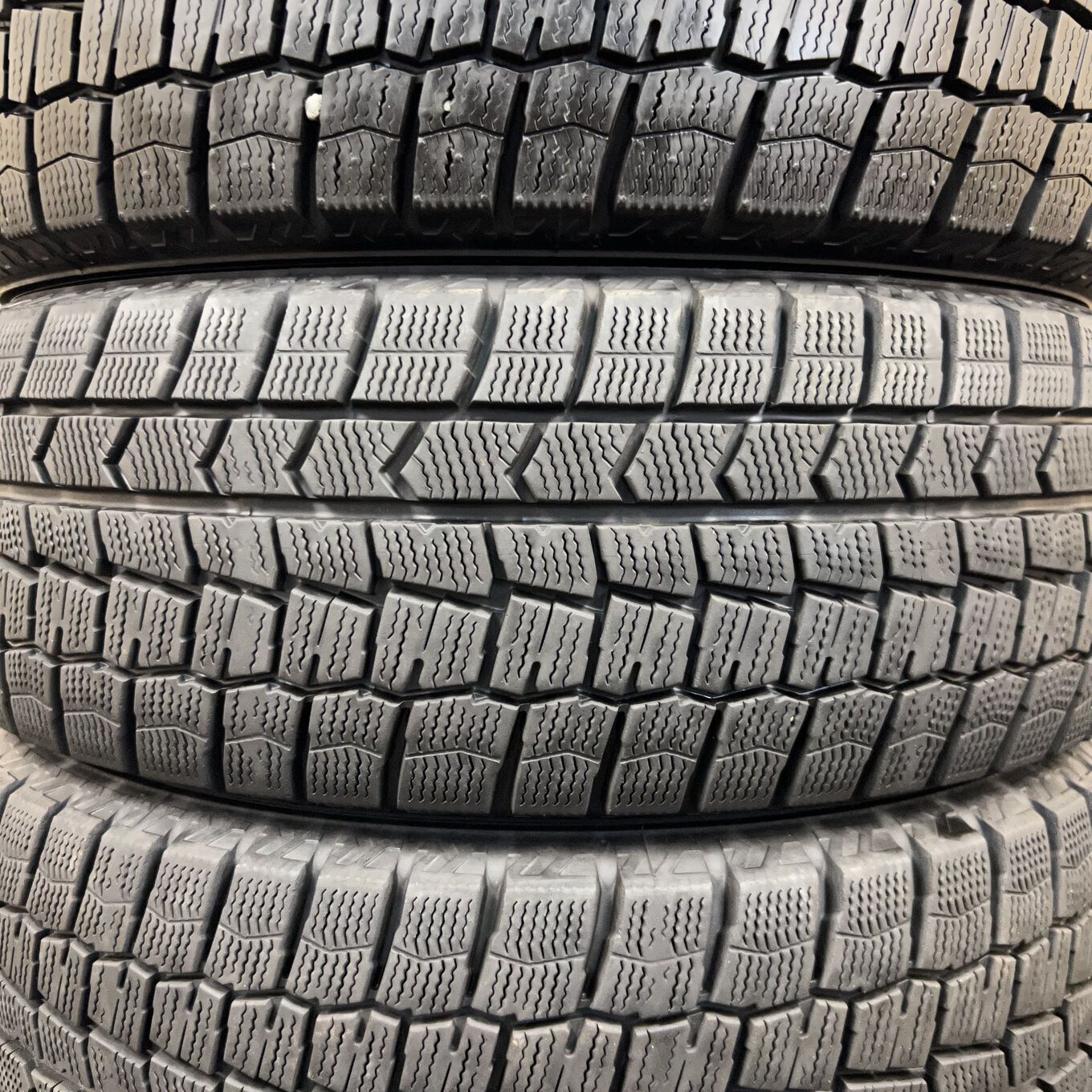 タイヤのみ]スタッドレスタイヤ 195/65R15 DUNLOP WINTER MAXX WM02 4
