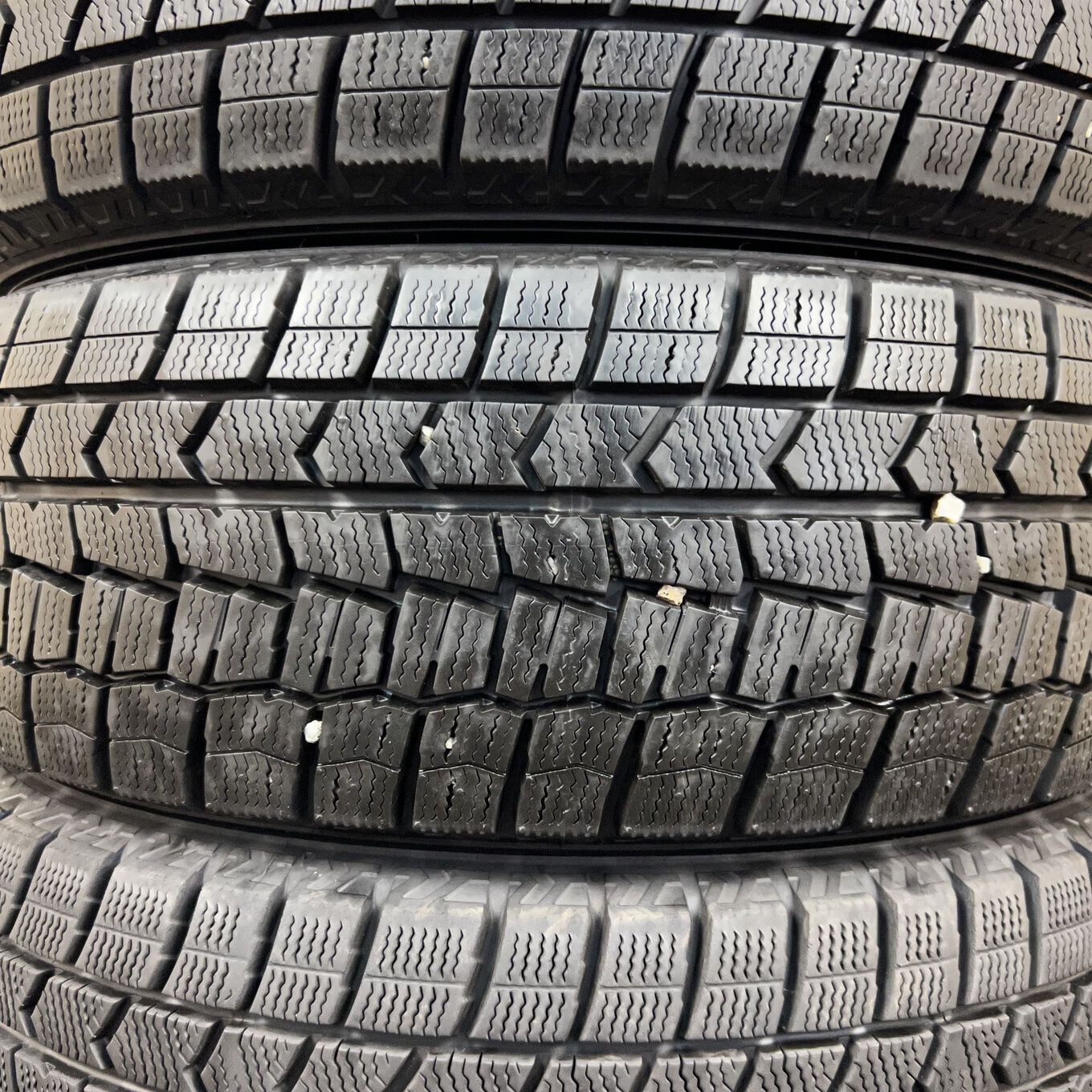 タイヤのみ]スタッドレスタイヤ 195/65R15 DUNLOP WINTER MAXX WM02 4