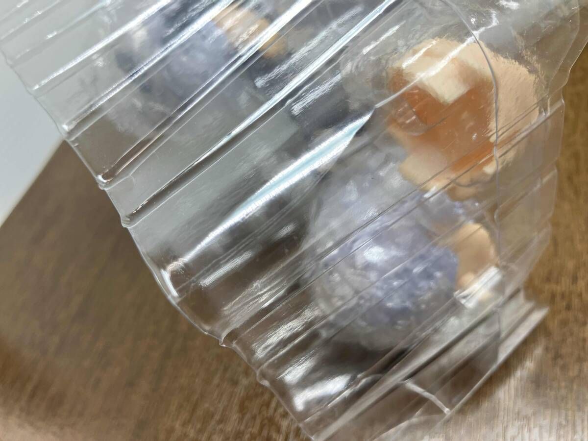 https://assets.mercari-shops-static.com/-/large/plain/2JXwARUvumHUEm4vg8Wmwm.jpg@jpg