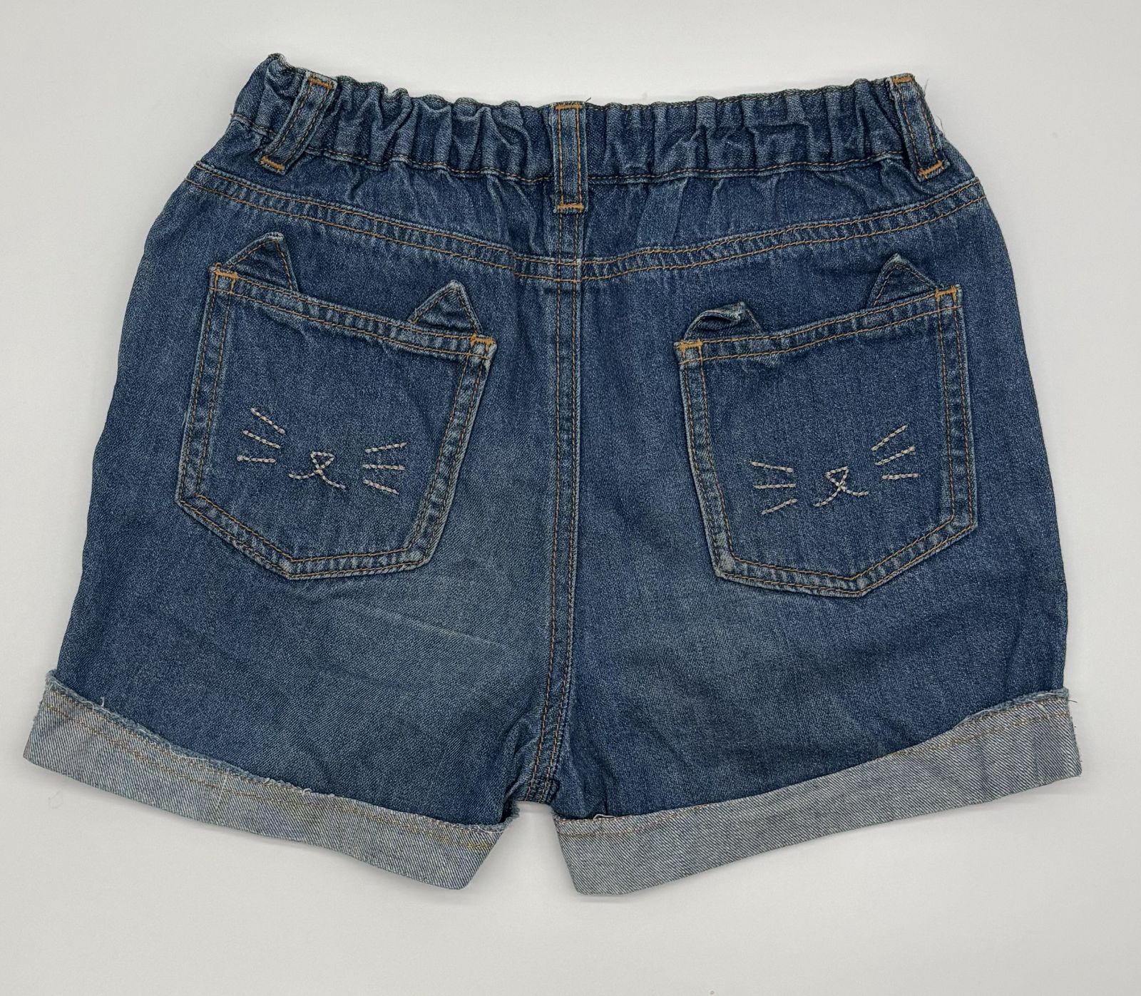 https://assets.mercari-shops-static.com/-/large/plain/2JXwCN2KvrHozxydEKULqz.jpg@jpg