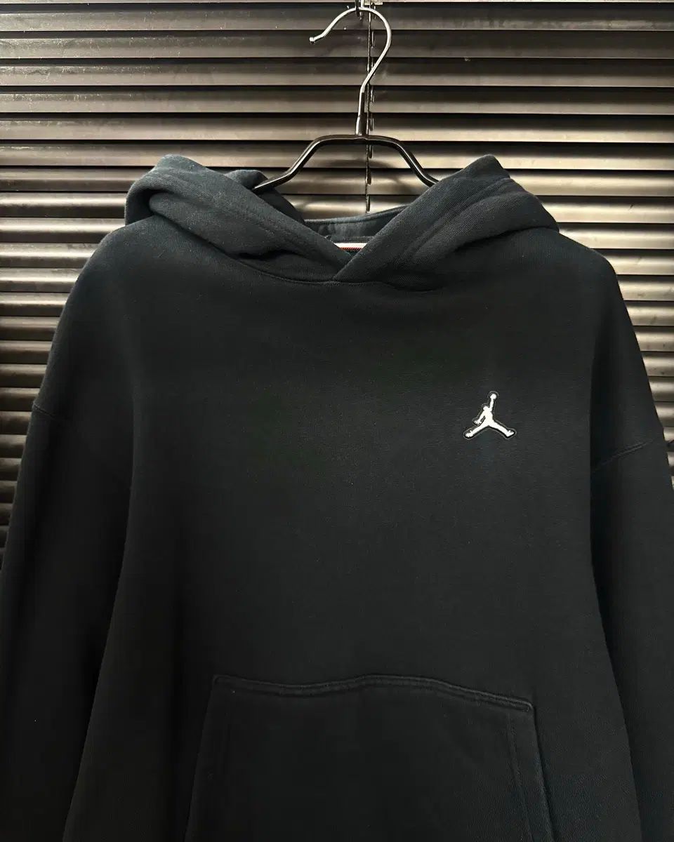 https://assets.mercari-shops-static.com/-/large/plain/2JXwFHfJuADtCRSGdmBiyY.webp@jpg