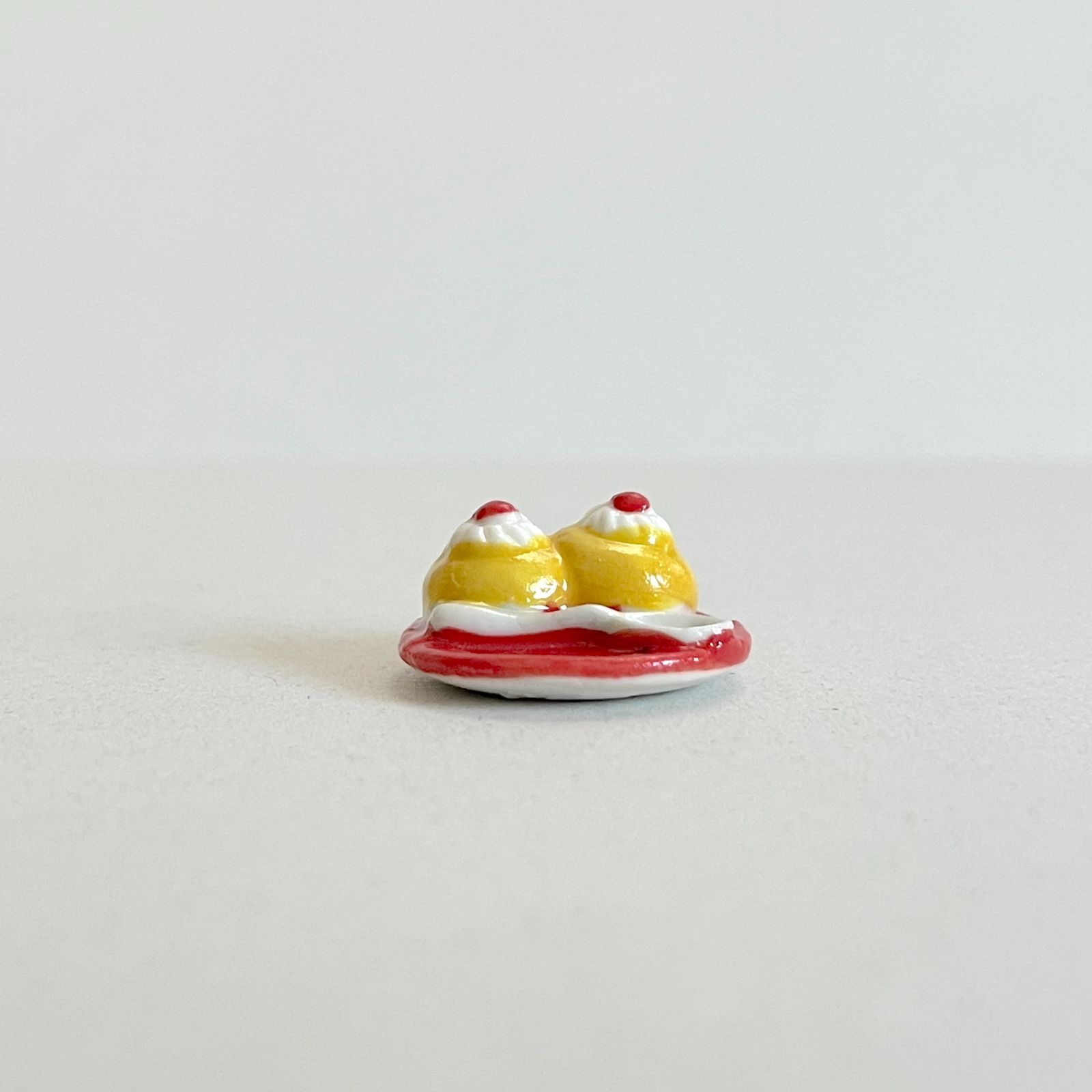 https://assets.mercari-shops-static.com/-/large/plain/2JXwFjhJV2aE8MByn6oHay.jpg@jpg