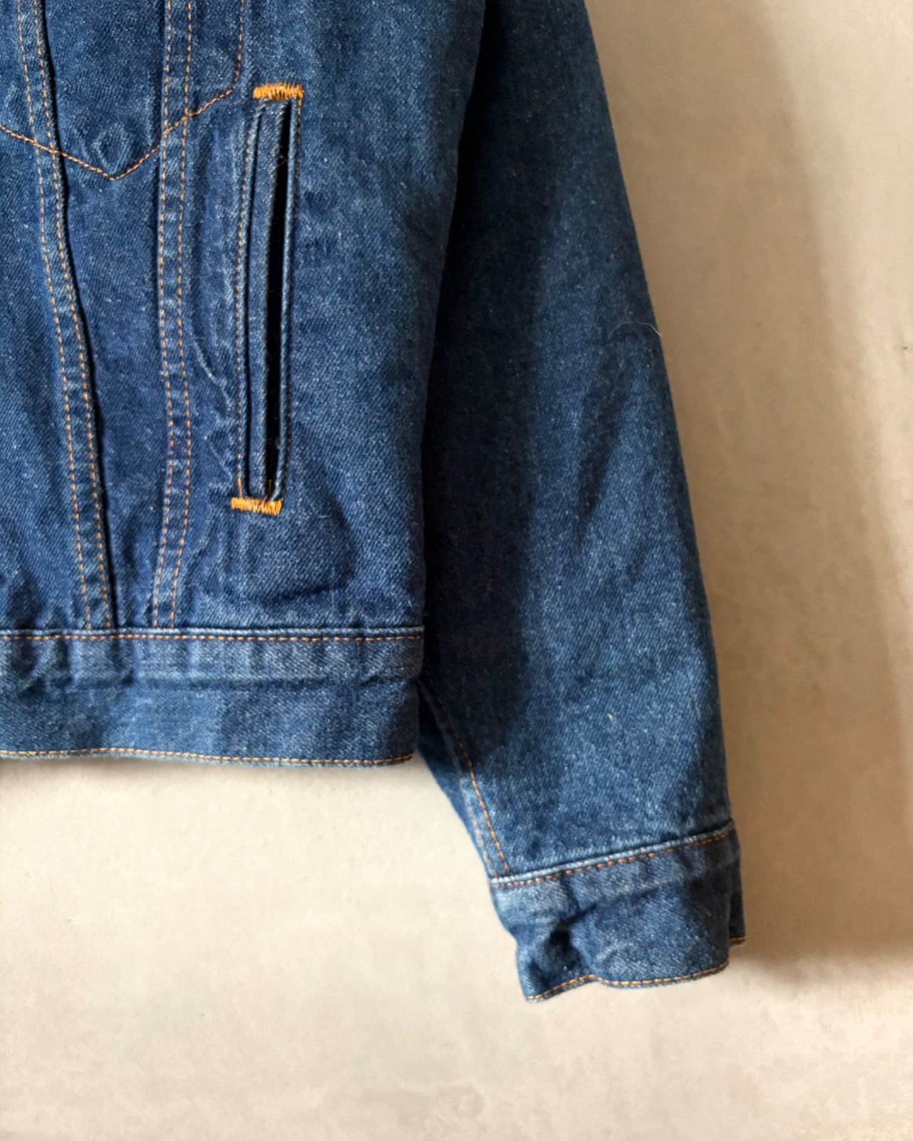 https://assets.mercari-shops-static.com/-/large/plain/2JXwKoewsCs7q5aYzjAbXg.jpg@jpg