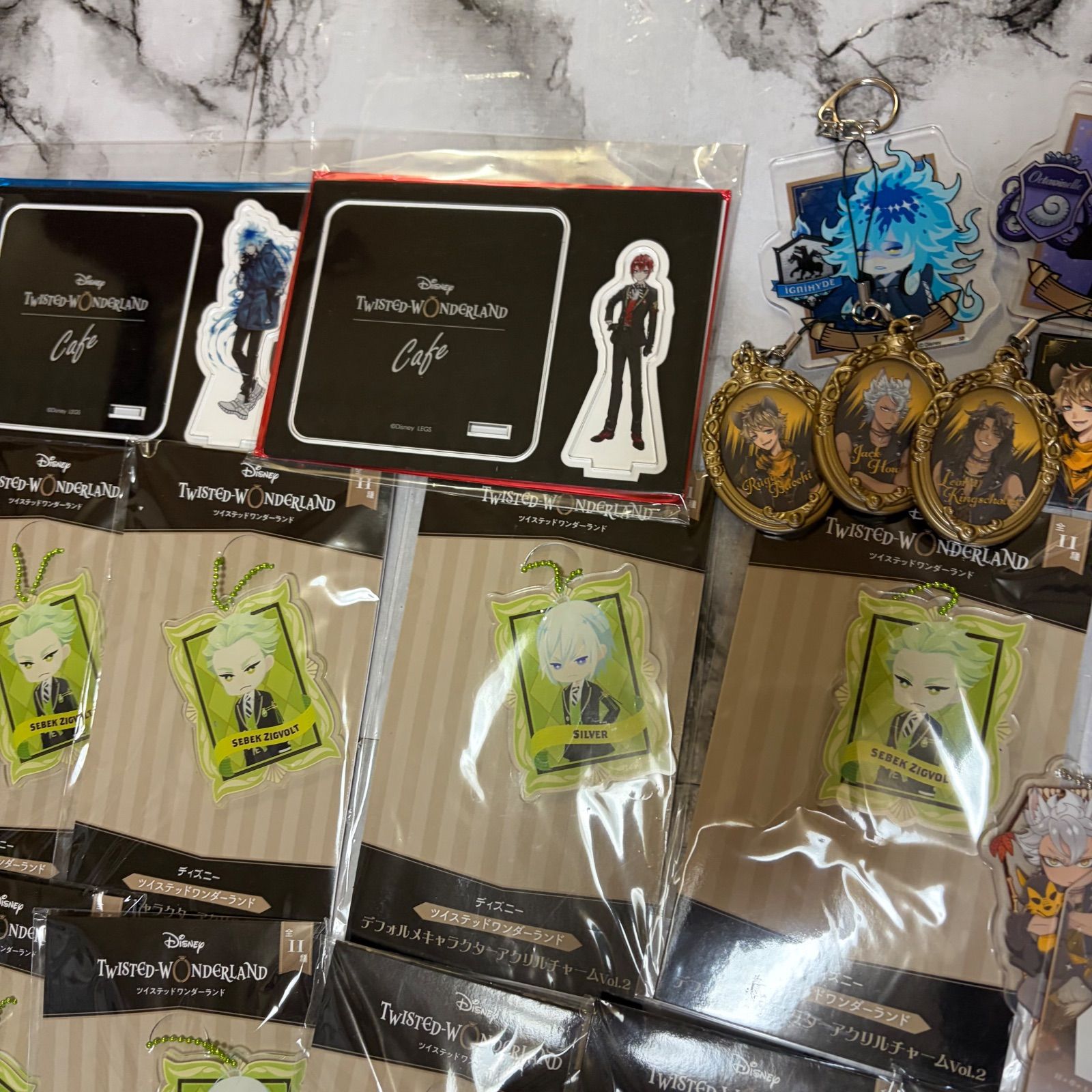 ツイステ グッズ まとめ売り ツイステ ツイステッドワンダーランド まとめ売り - メルカリ