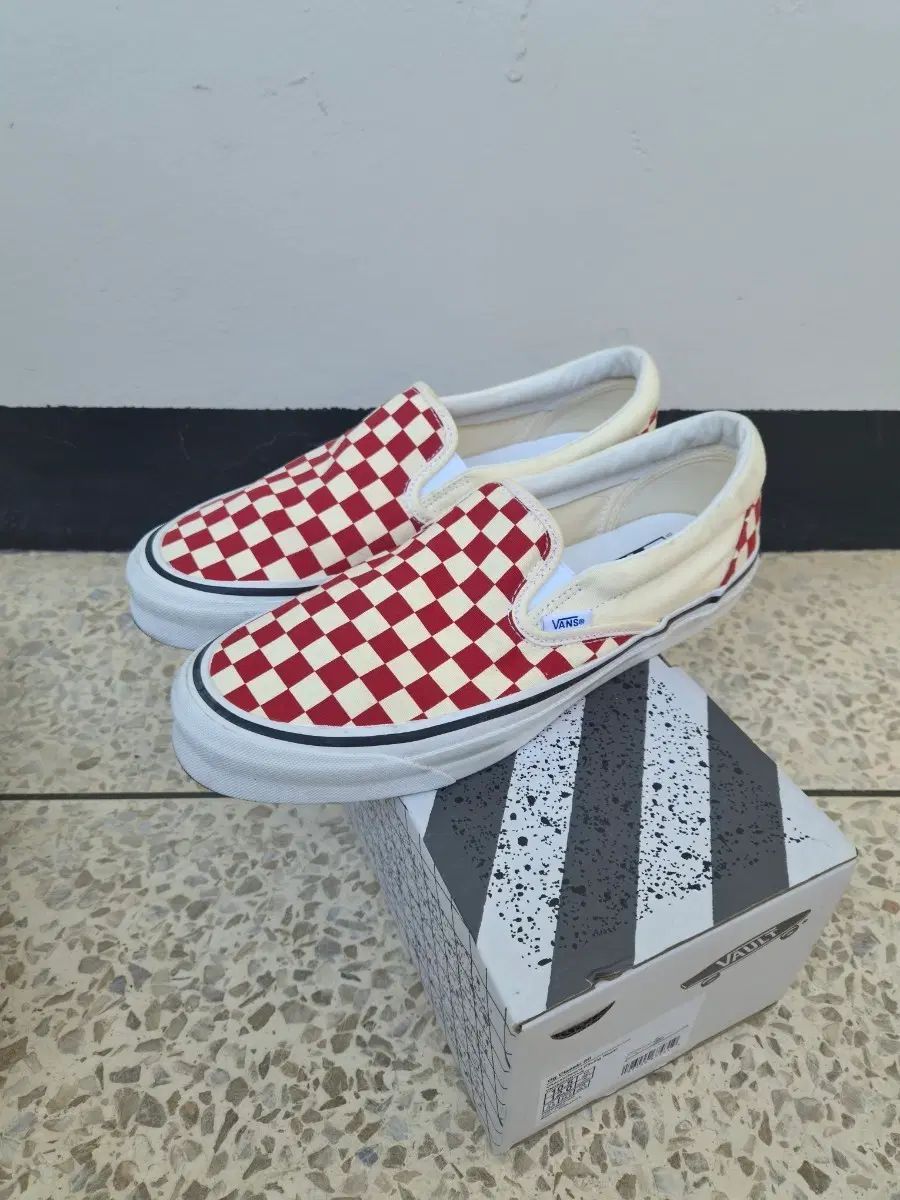 285 VANS ボルト チェッカーボード スリッポン 出品 15,657円