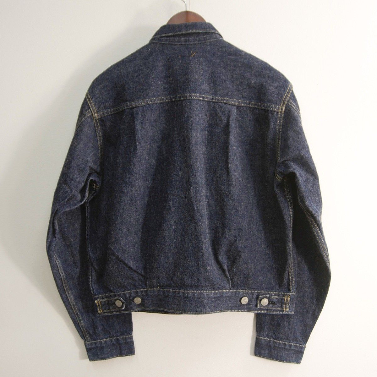 https://assets.mercari-shops-static.com/-/large/plain/2JXwMoehW6wnAs5hCgWa5t.jpg@jpg