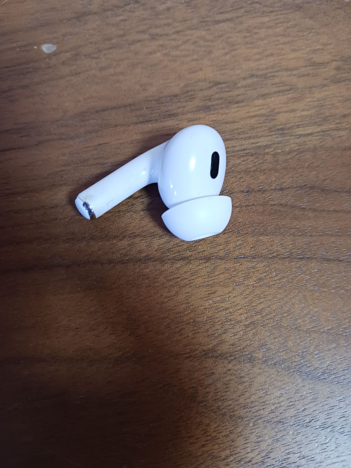 正規品）Apple AirPods Pro 2世代 片耳 L 片方 左耳 ライトニング