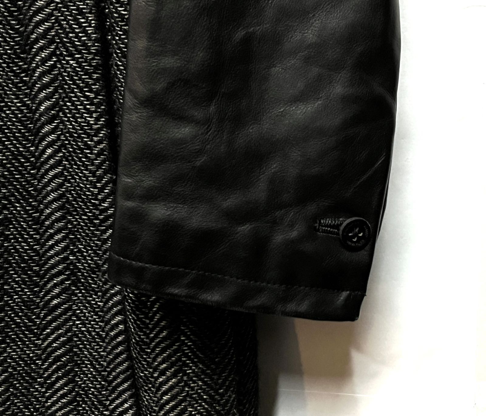 https://assets.mercari-shops-static.com/-/large/plain/2JXwRCNgtCYwjHomnqMPEi.jpg@jpg