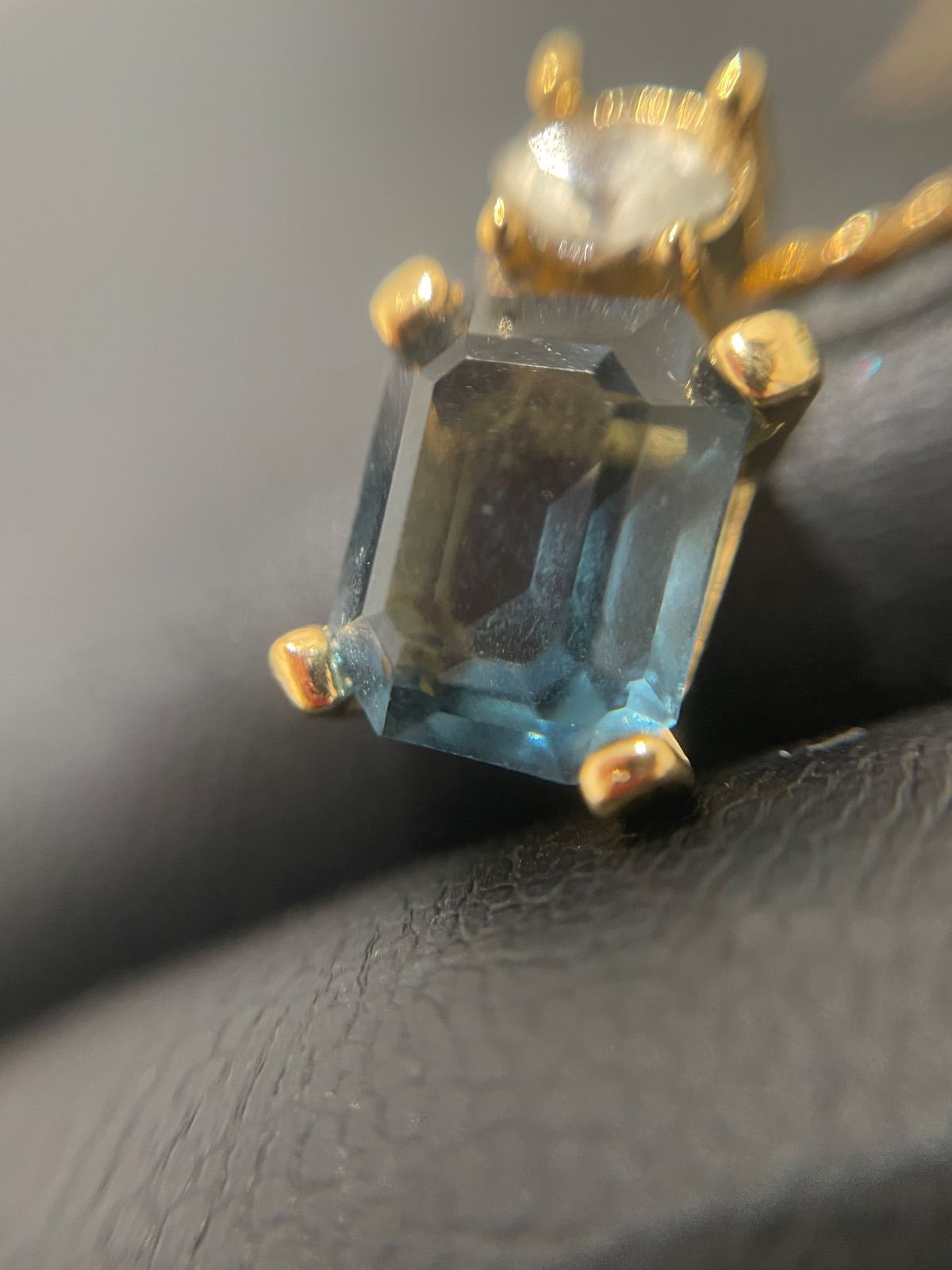 https://assets.mercari-shops-static.com/-/large/plain/2JXwX6JDXEkXMFUJJ4bvZM.jpg@jpg