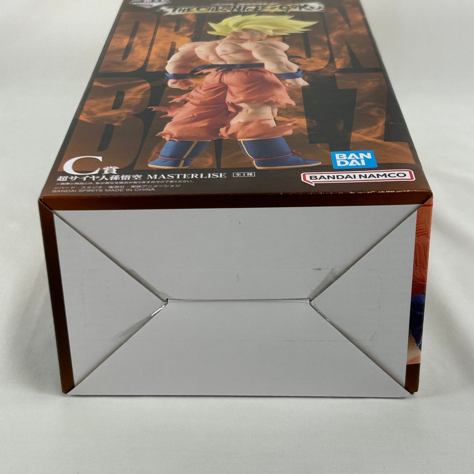 https://assets.mercari-shops-static.com/-/large/plain/2JXwb8oACTjyupkG8qdJtP.jpg@jpg