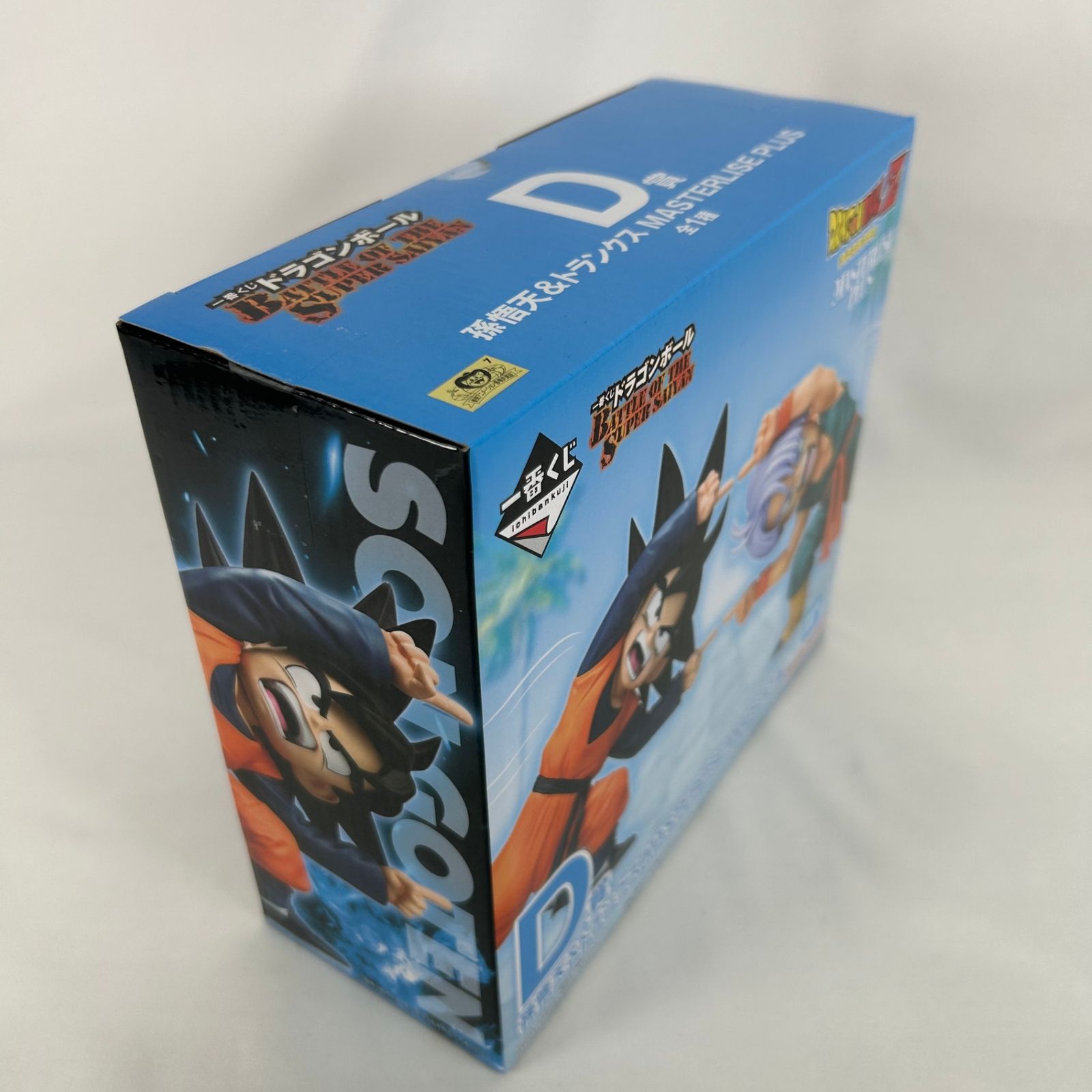 https://assets.mercari-shops-static.com/-/large/plain/2JXwbRSxeaNqJ5jGdDmgPd.jpg@jpg