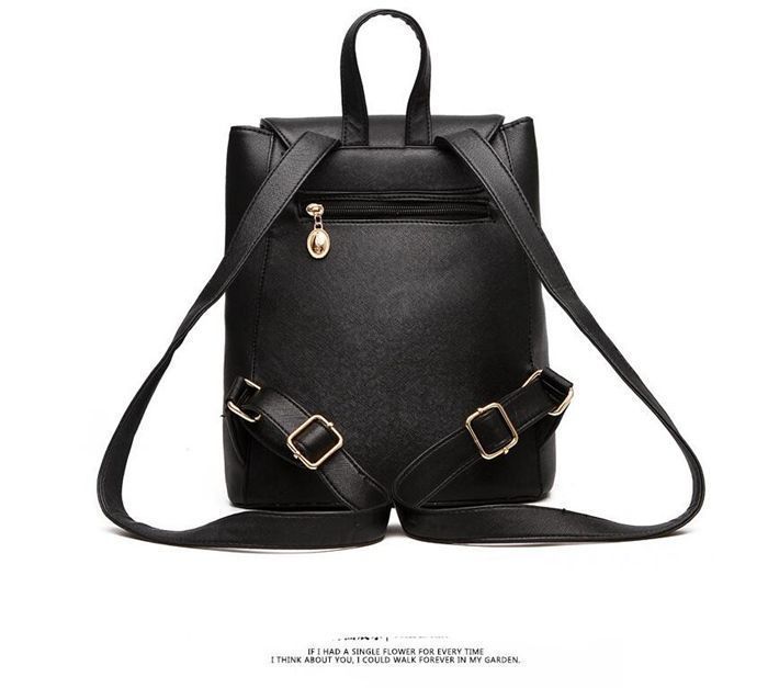 https://assets.mercari-shops-static.com/-/large/plain/2JXwcWqL33WWg7TrwEpT3L.jpg@jpg